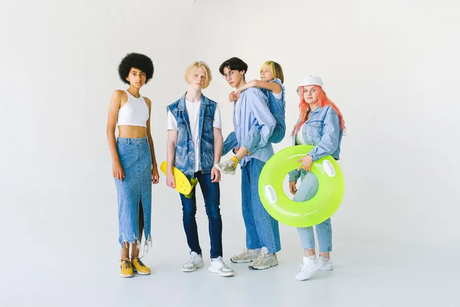 Tren Fashion Terbaru: Dari Feed Instagram ke Jalanan Kotalhoksukon